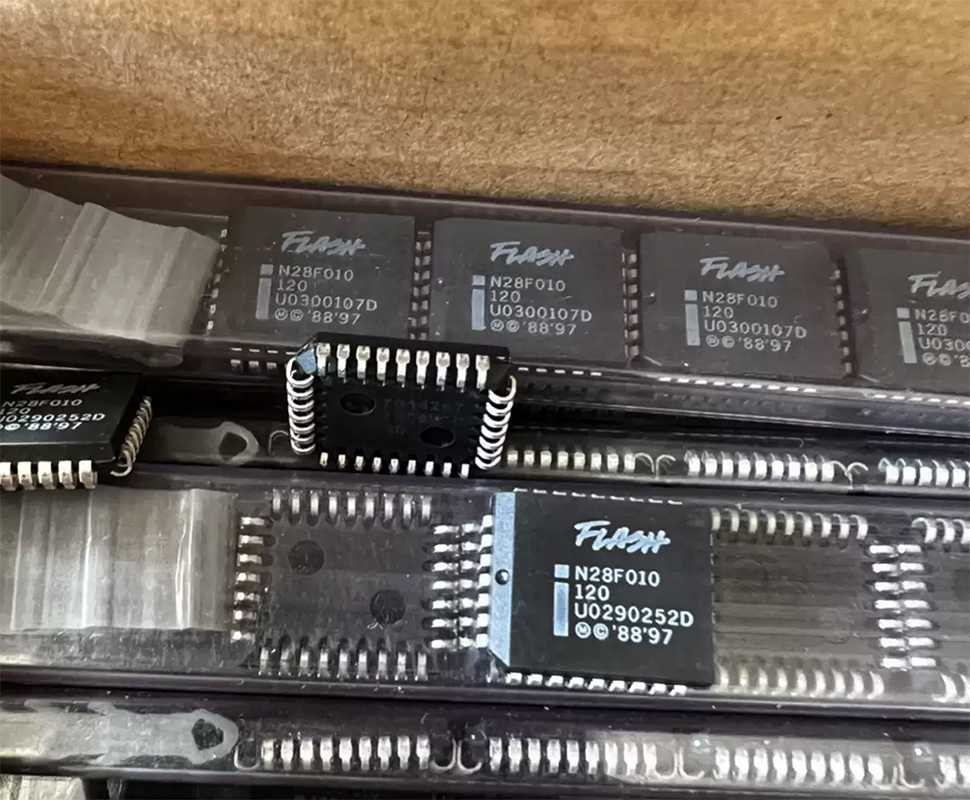 5PCS N28F010-120 PLCC-32 28F010 1024K (128K X 8)  POWER SUPPLY MODULE NEW 100% Best price and quality assurance