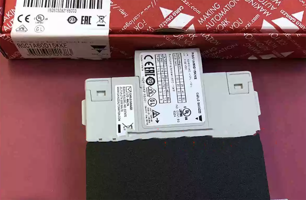 1PCS RGC1A60D15KKE POWER SUPPLY MODULE NEW 100% Best price and quality assurance