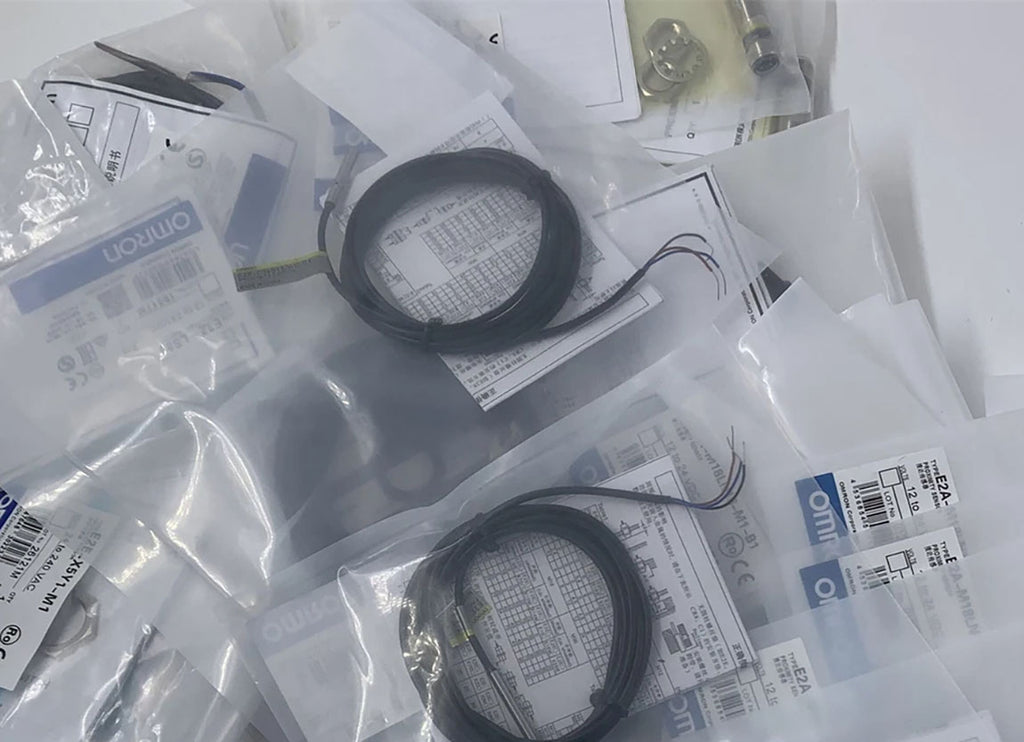 1PCS E2B-M30LN20-WP-C1 POWER SUPPLY MODULE NEW 100% Best price and quality assurance